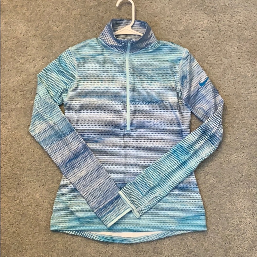 Nike women’s dri-fit quarter zip